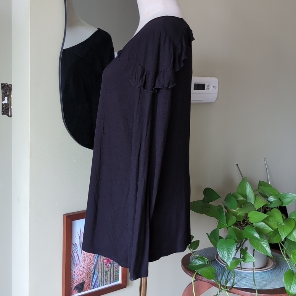 NWT Antthony Design Originals Black Ruffle Shoulder Long Sleeve Top M - Picture 7 of 10